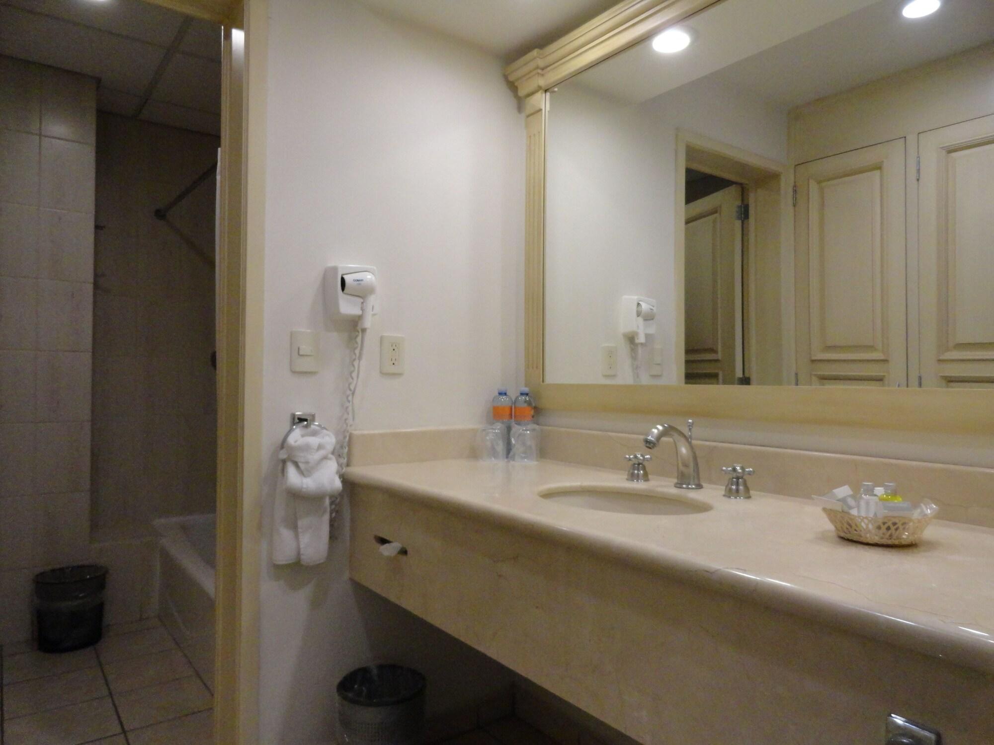 Hotel Real De Minas Bajio Leon Luaran gambar